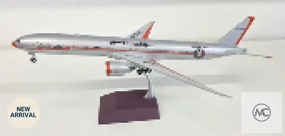 American Airlines Boeing 777-300ER N735AT “Flagship DFW” 1:200 Diecast Model | 美國航空波音777-300ER模型 - Man‘s Aviation Collectibles (HK)