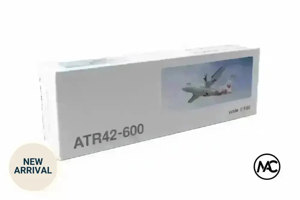 AMX | 天草航空 ATR 42-600 白色代班機(JAC/AMX 共通事業機)1:100 - Man‘s Aviation Collectibles (HK)