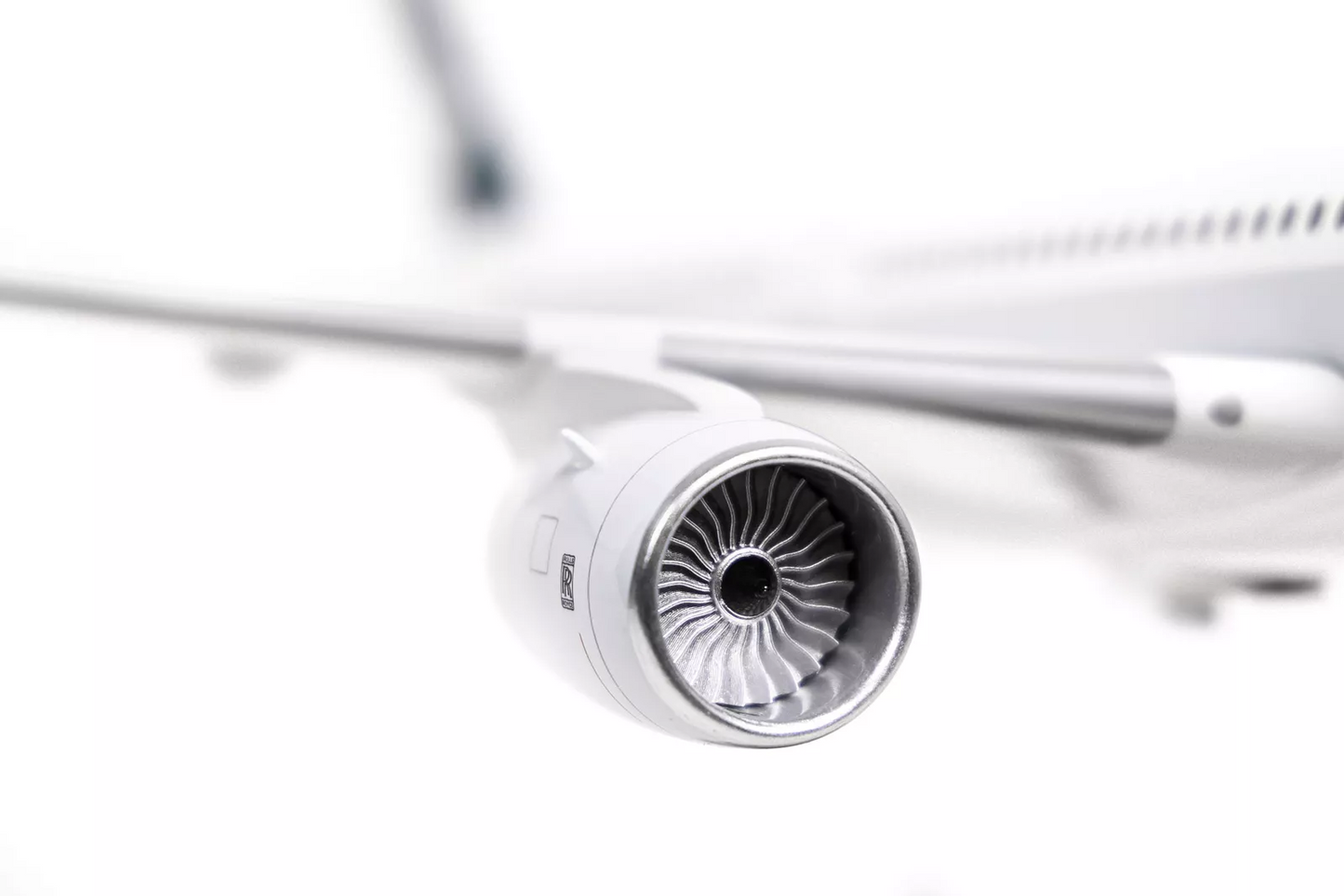 國泰航空 空中巴士 A350-1000 (1:100) 模型