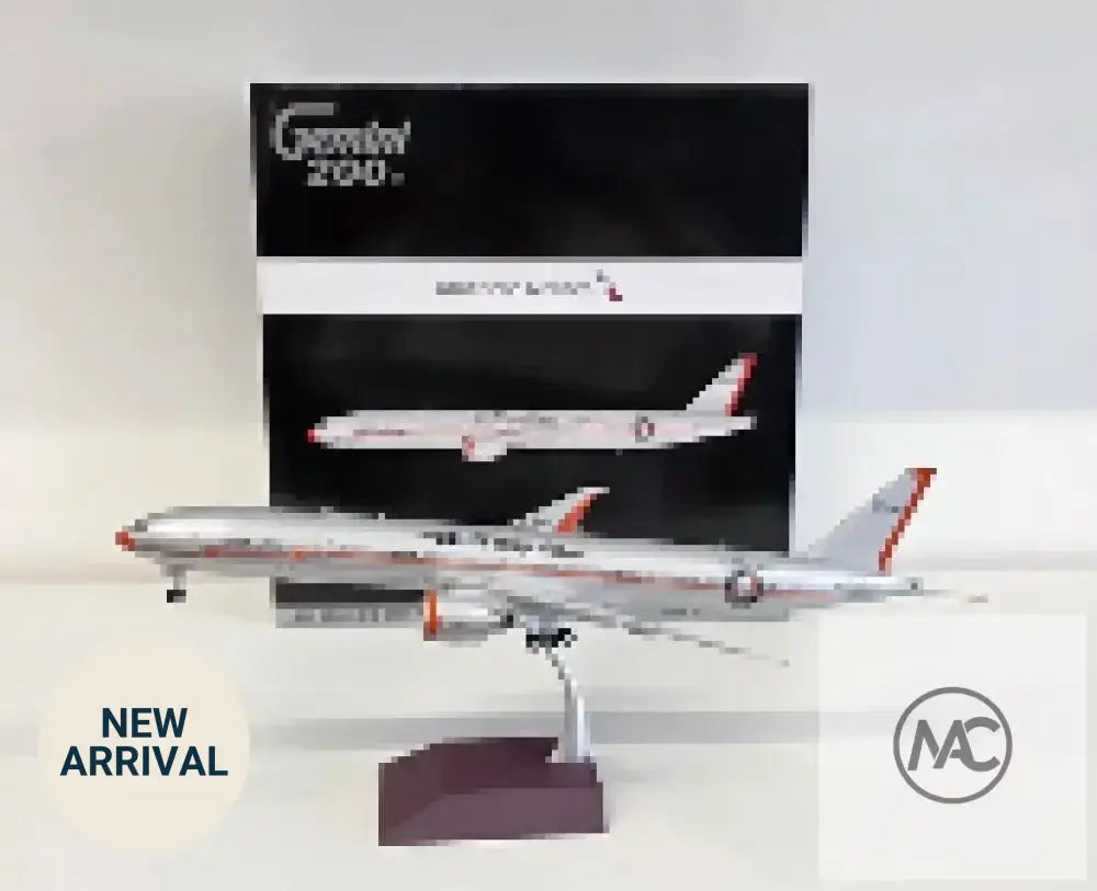 American Airlines Boeing 777-300ER N735AT “Flagship DFW” 1:200 Diecast Model | 美國航空波音777-300ER模型 - Man‘s Aviation Collectibles (HK)
