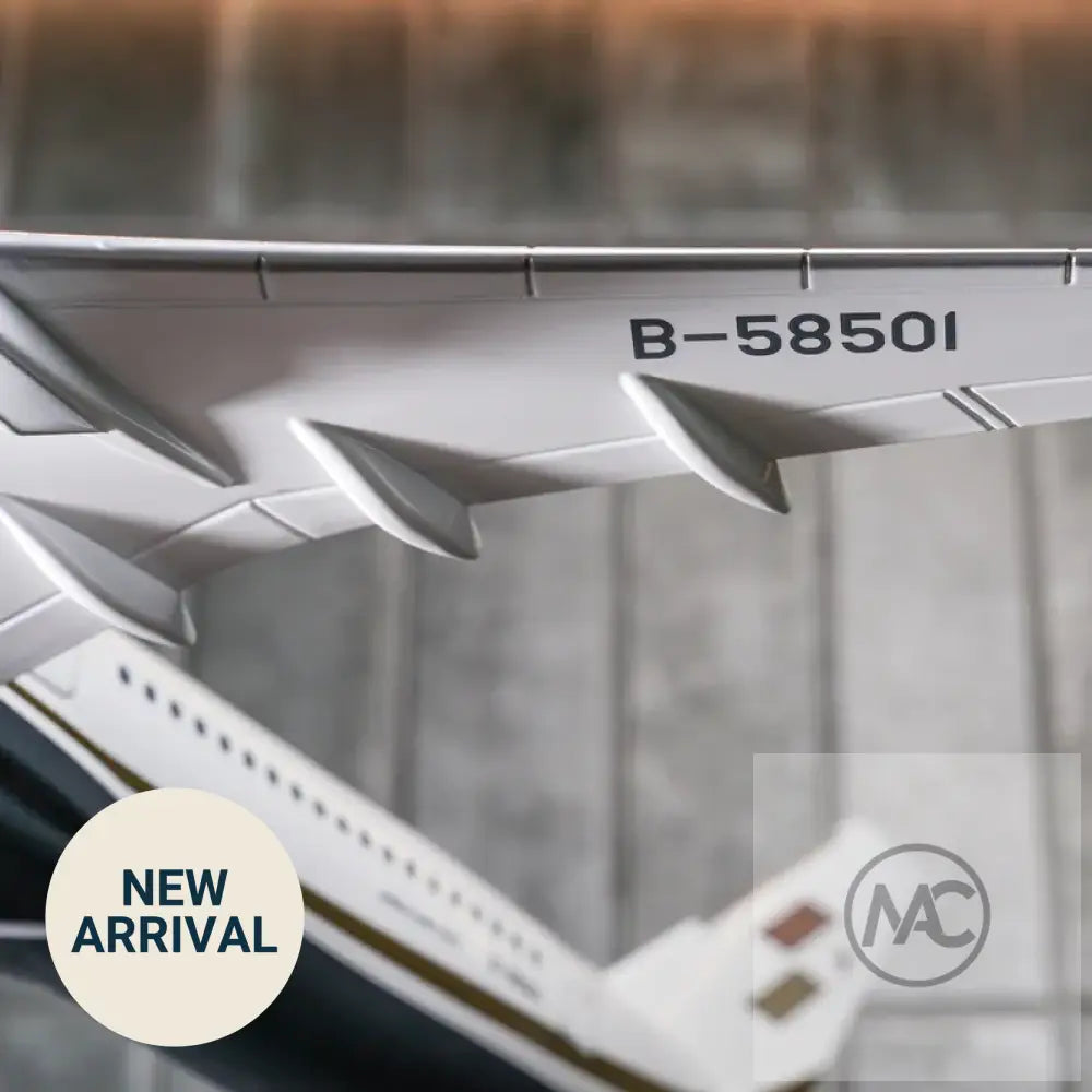 JX | 星宇航空 STARLUX Airlines Airbus A350-900 1:100 展示模型 B-58501 - Airplane Model