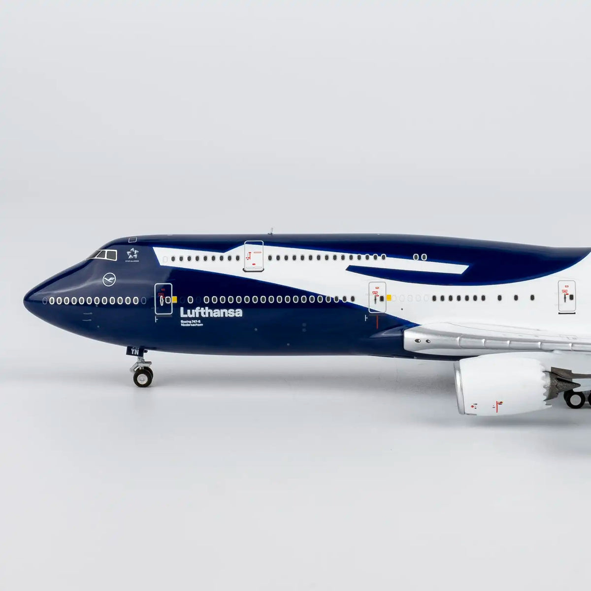 NG Models 漢莎 Boeing 747-8i 百年紀念 豪華版合金模型 1:400 D-ABYN - Man‘s Aviation Collectibles (HK)