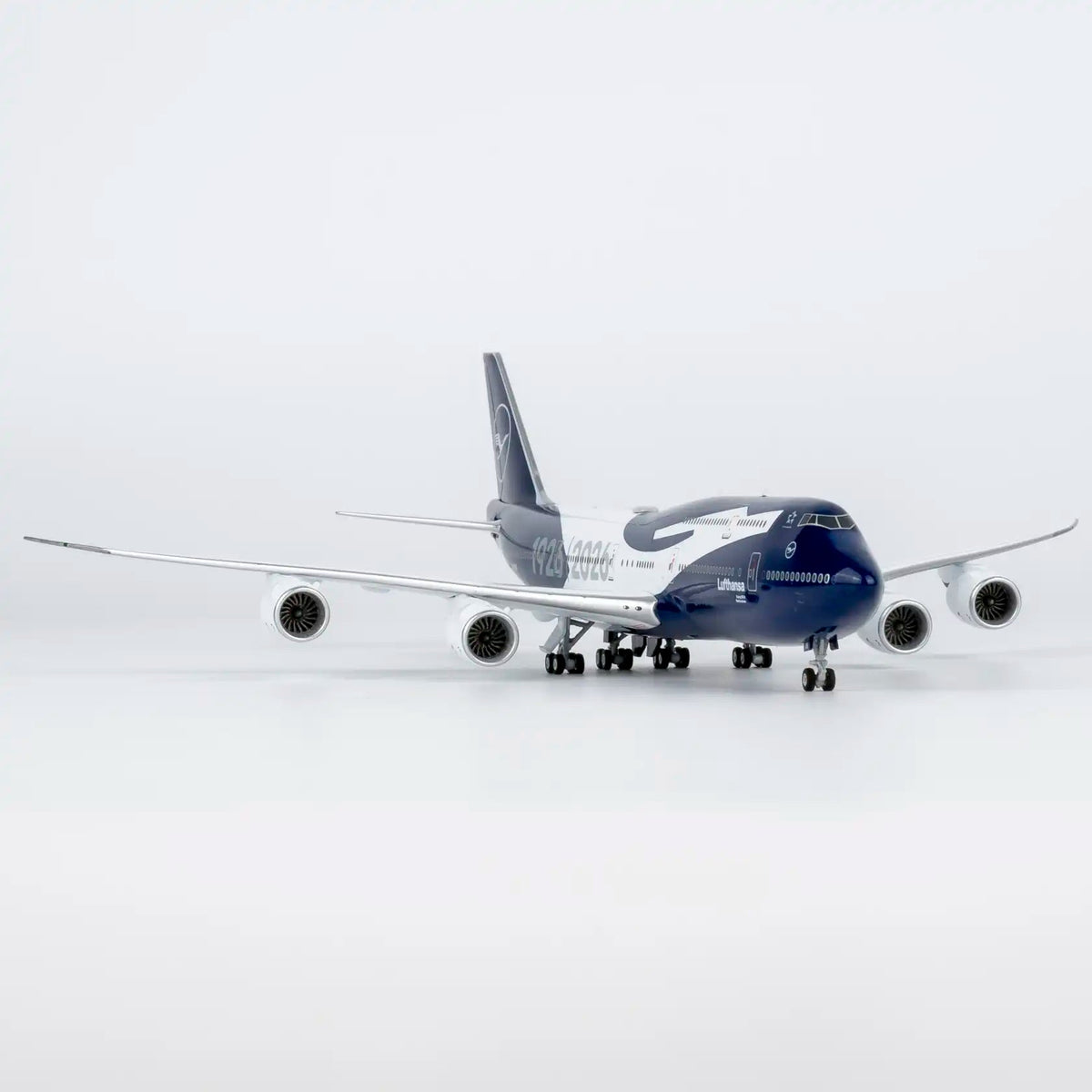 NG Models 漢莎 Boeing 747-8i 百年紀念 豪華版合金模型 1:400 D-ABYN - Man‘s Aviation Collectibles (HK)