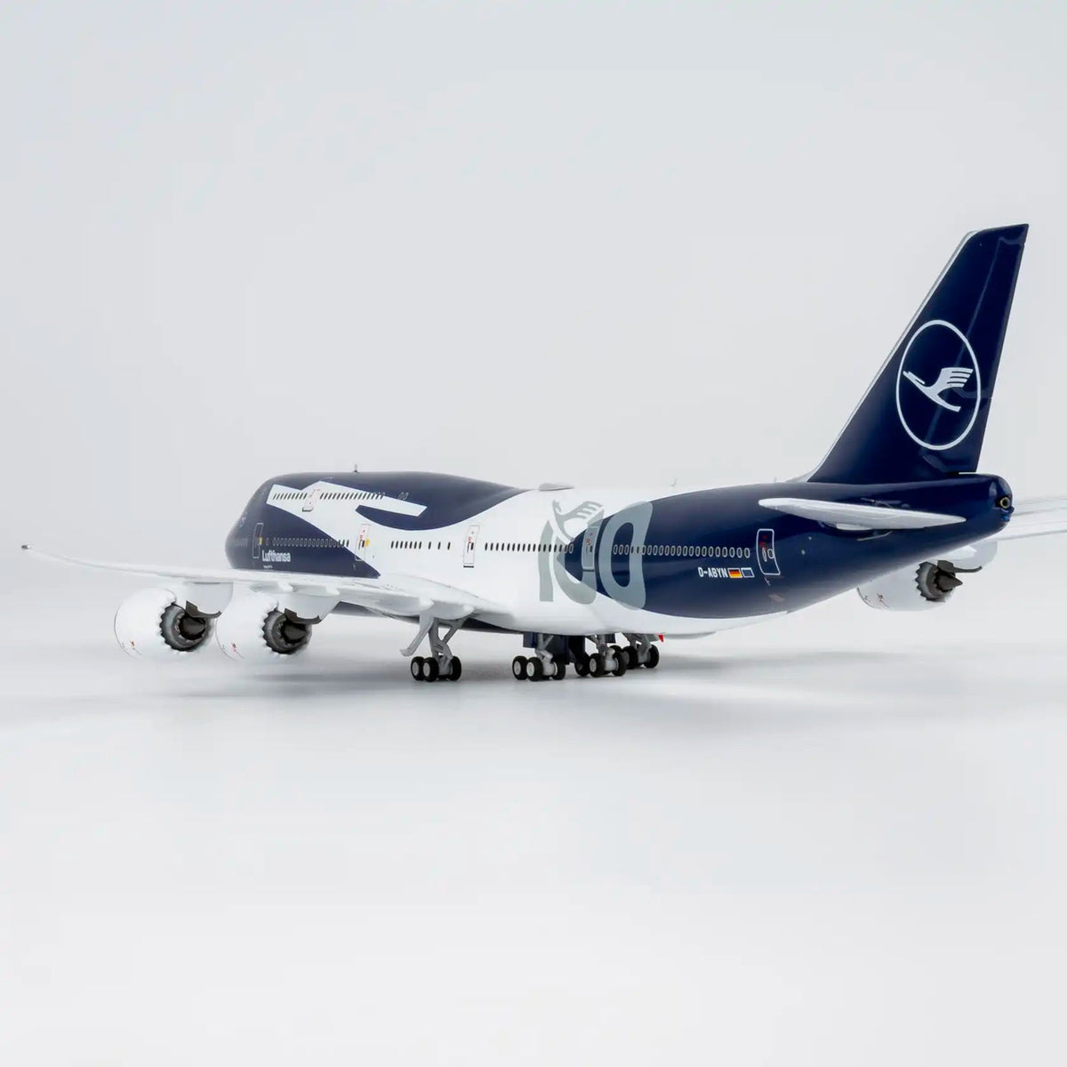 NG Models 漢莎 Boeing 747-8i 百年紀念 豪華版合金模型 1:400 D-ABYN - Man‘s Aviation Collectibles (HK)