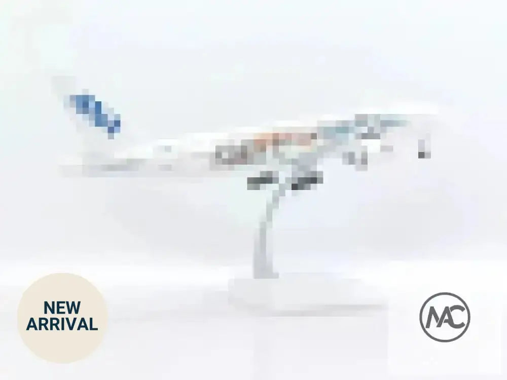 SA2027A | JC Wings 1:200 | Boeing 777-200ER, ANA JA745A, 'Demon Slayer' (flaps down) - Man‘s Aviation Collectibles (HK)