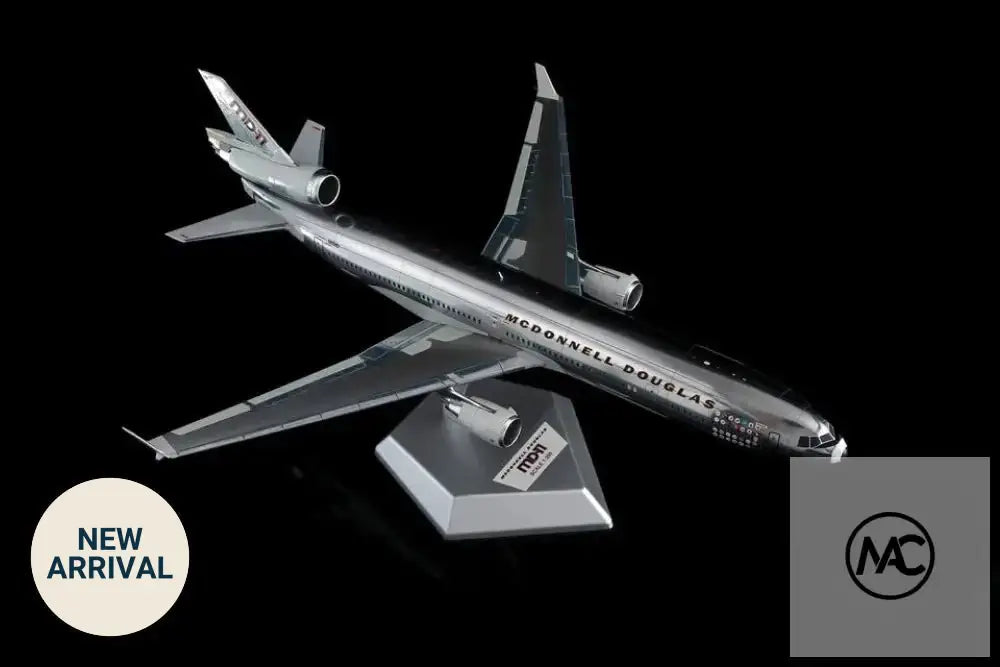 SQ WINGS 1:200 McDonnell Douglas MD-11 Prototype N111MD｜麥道 MD-11 原型機 - Man‘s Aviation Collectibles (HK)