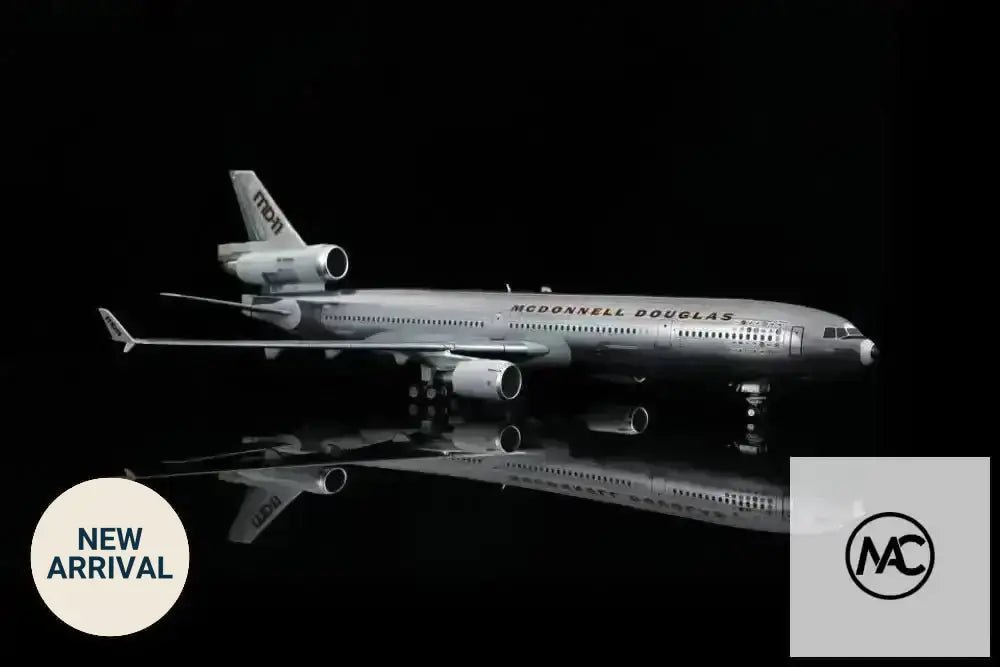 SQ WINGS 1:200 McDonnell Douglas MD-11 Prototype N111MD｜麥道 MD-11 原型機 - Man‘s Aviation Collectibles (HK)