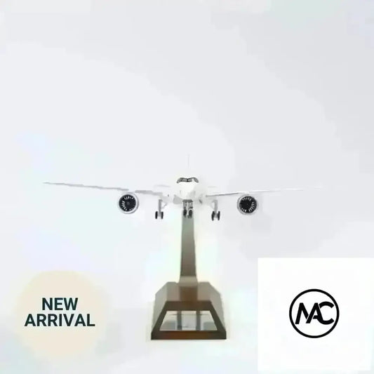 STARLUX Airlines Airbus A350-900 1:200 B-58501 Diecast Model - Man‘s Aviation Collectibles (HK)