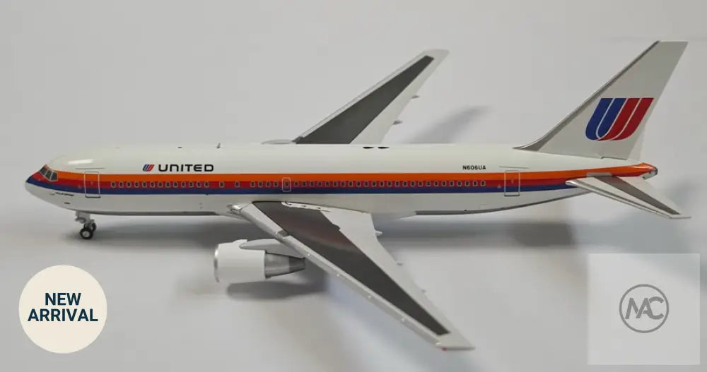UA | 聯合航空 United Airlines Boeing 767-222 1:400 N606UA | City of Chicago | Saul Bass Livery Diecast Model (V400019)